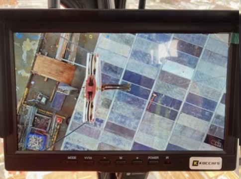 crane camera display